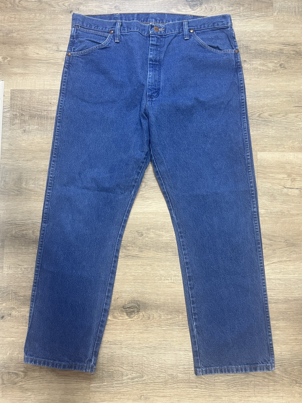 Wrangler Jeans Men's 38x30 Blue Denim Straight Fit 100% Cotton NWT